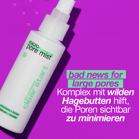 Flasche mit 'Clear Start Micro Pore Mist' auf violettem Hintergrund, mit Text "bad news for large pores" und Zusatzinformation über die Wirkung des Produkts.