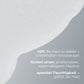Eine weiße Flüssigkeit auf hellgrauem Hintergrund mit deutschem Text, der die Pflegevorteile von AGE Bright Clearing Serum hervorhebt: klärt die Haut, fördert die Ausstrahlung, hilft bei Pigmentflecken und Erwachsenenakne und spendet Feuchtigkeit.