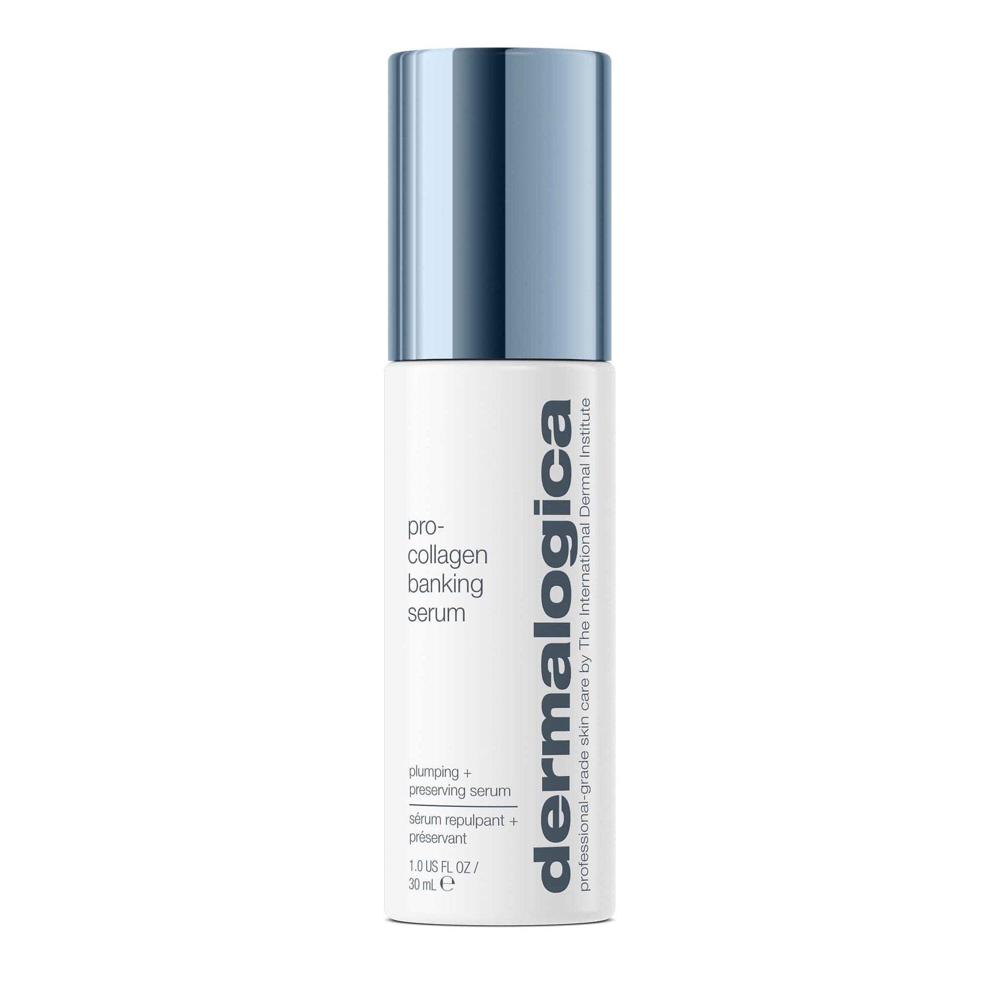 Eine weiße Flasche „Pro-Collagen Banking Serum“ mit silbernem Verschluss, auf der das Produktlogo und die Produktangaben zu sehen sind – ideal für alle, die sich sichtbar straffere Kollagen-Haut wünschen.