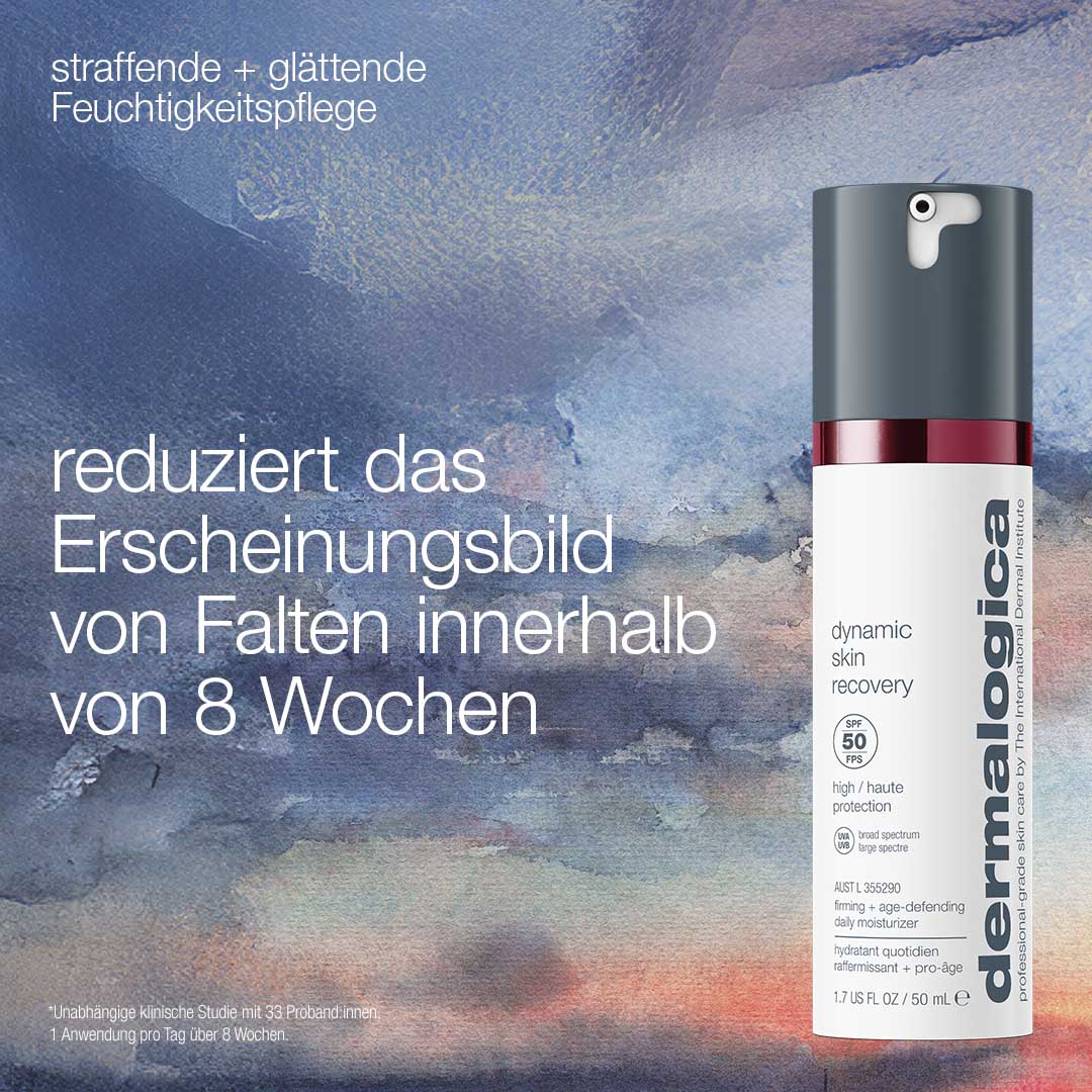 A Good Night's Rest Set mit Anti-Aging-Aussagen zur Verringerung der Faltenbildung innerhalb von 8 Wochen vor einem abstrakten Aquarell-Hintergrund.