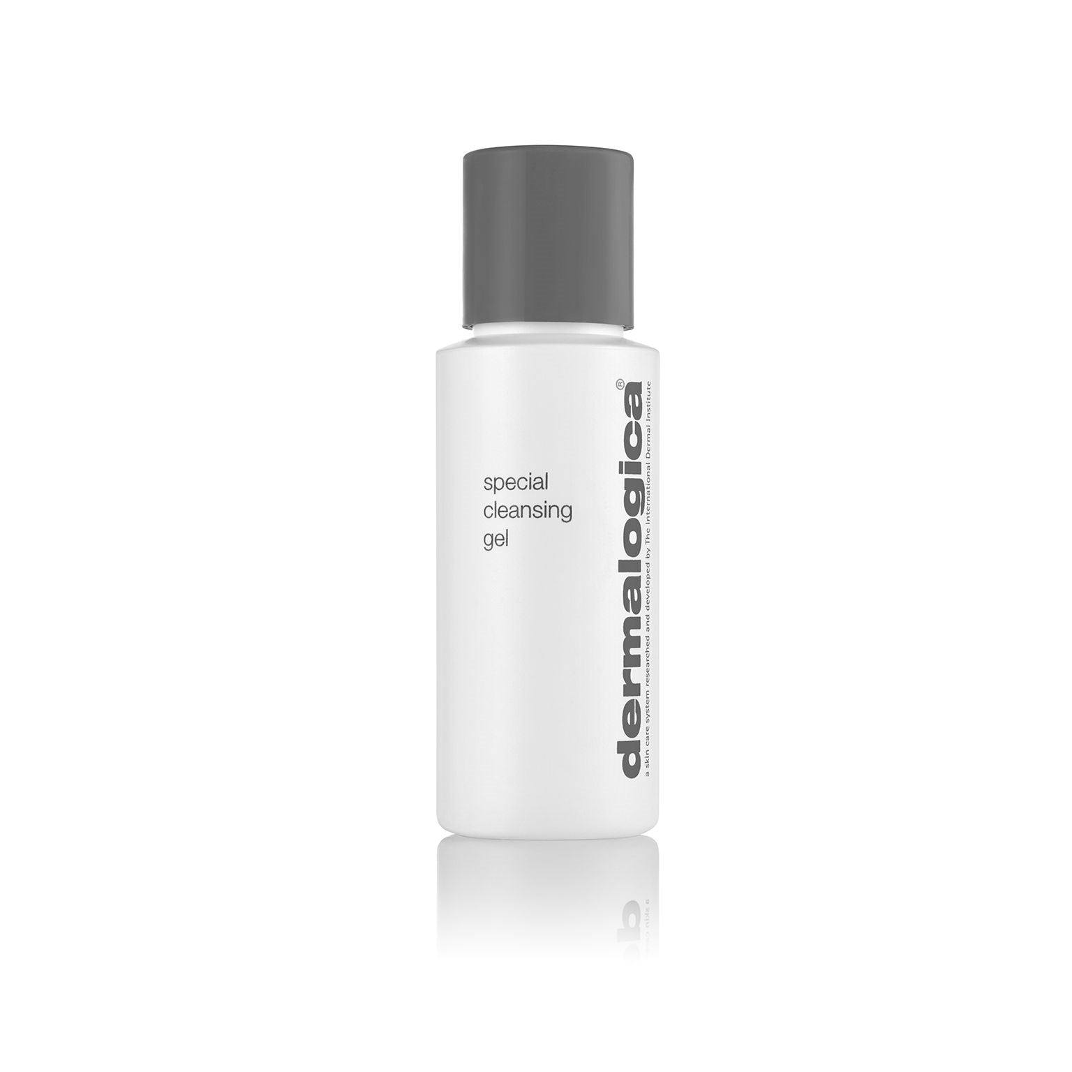 Flasche des Dermalogica Special Cleansing Gel auf weißem Hintergrund.