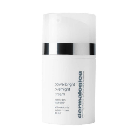 Weiße Flasche mit Dermalogica PowerBright Overnight Cream gegen dunkle Flecken, vor weißem Hintergrund.